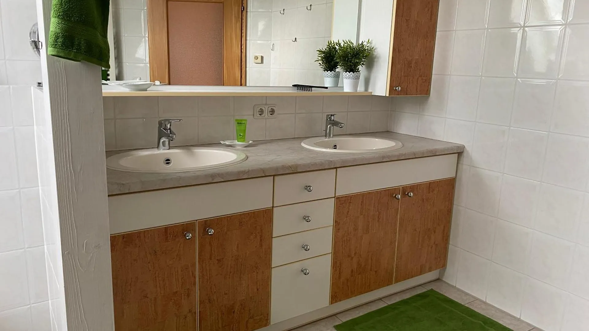 Apartment Ferienwohnung Orts-Idyll Erlenbach am Main Germany